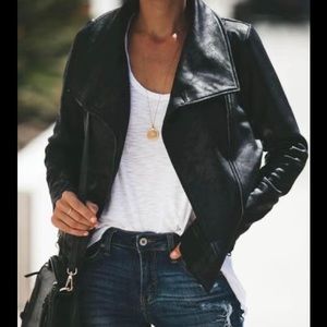 SLICK CHICK COATED FAUX LEATHER MOTO JACKET - BLACK